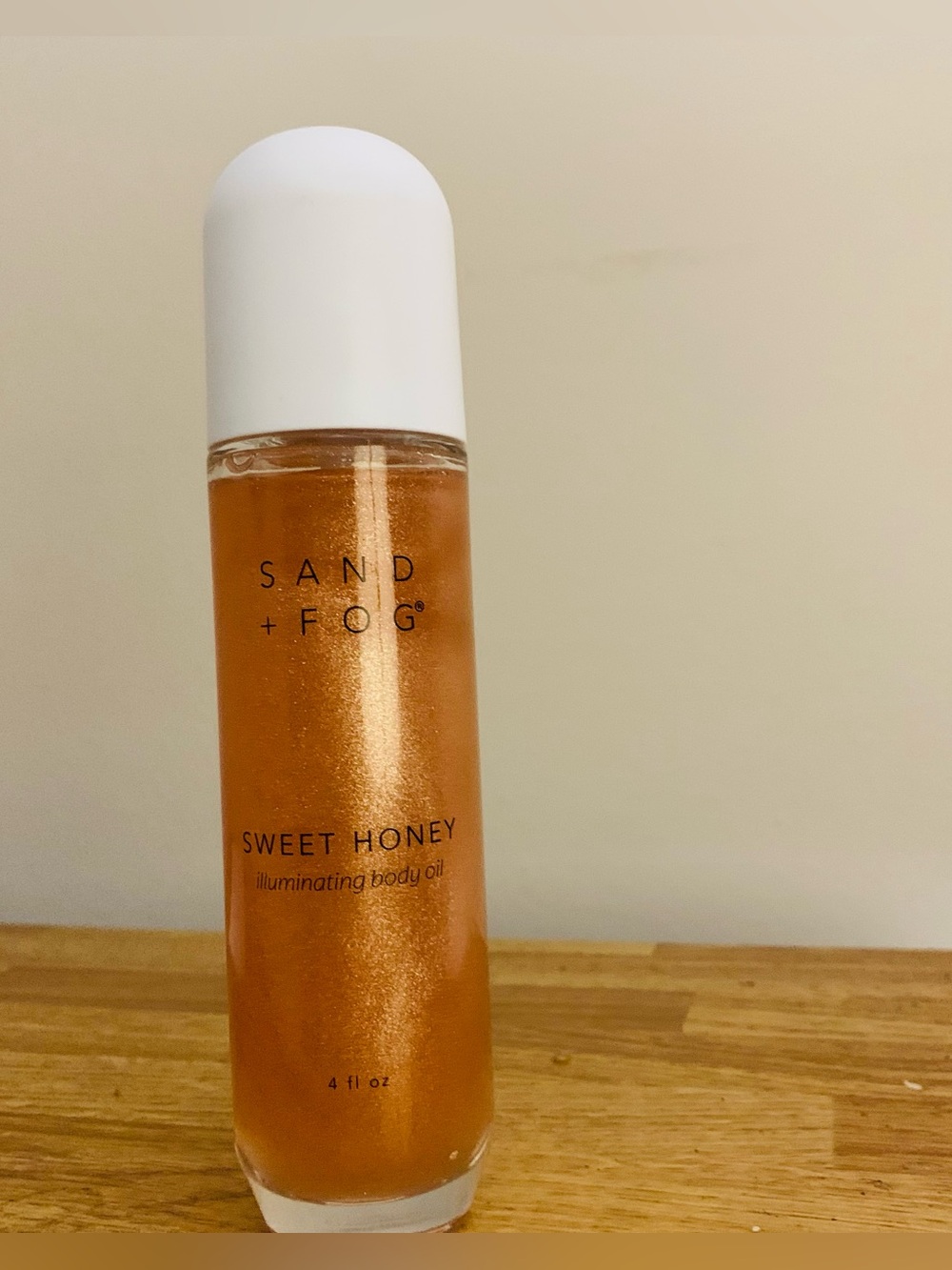 Sand + Fog Sweet Honey Illuminating Body Oil - Shimmering Gold